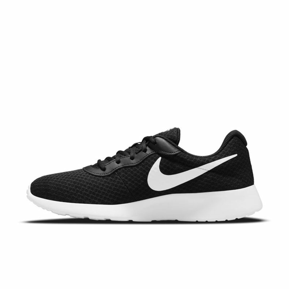 Nike Casual Tanjun Men's Trainers - Black - product view 8