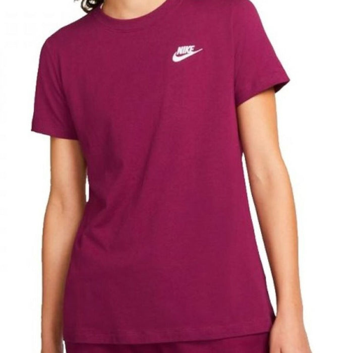 Nike Sportswear Club T-Shirt Women's T-Shirt - Pink