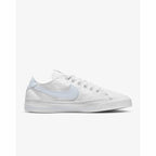 Nike Court Legacy Canvas Women's Trainers - White - product view 2
