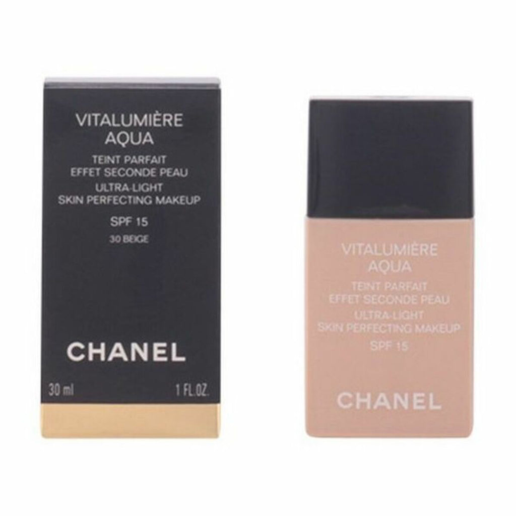 Chanel Vitalumière Aqua Foundation - product view 19