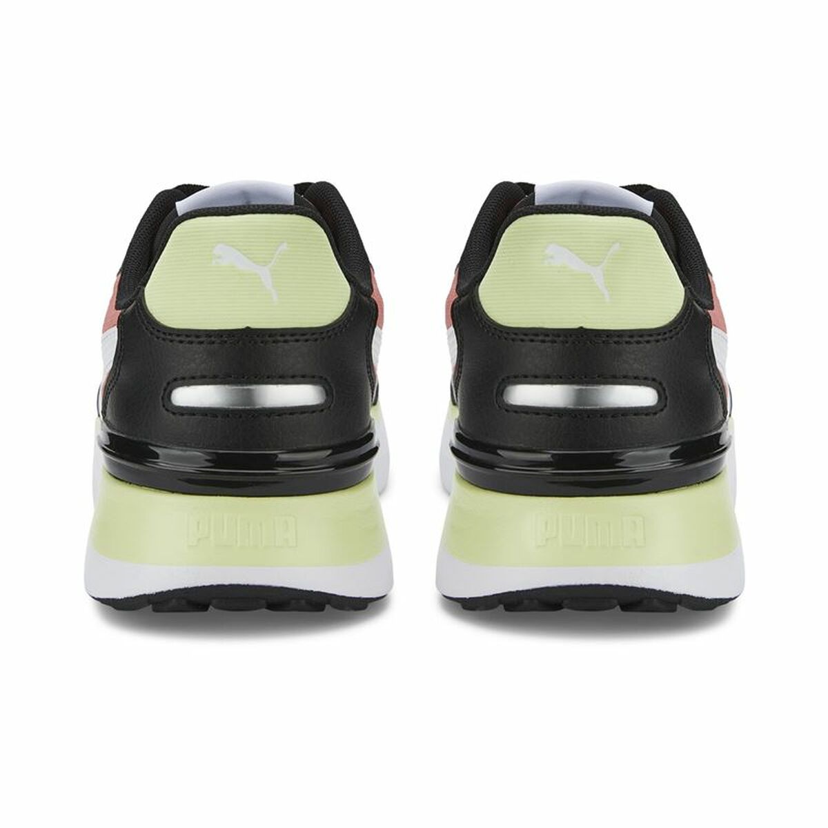 Sports Trainers for Women Puma  R78 Voyage