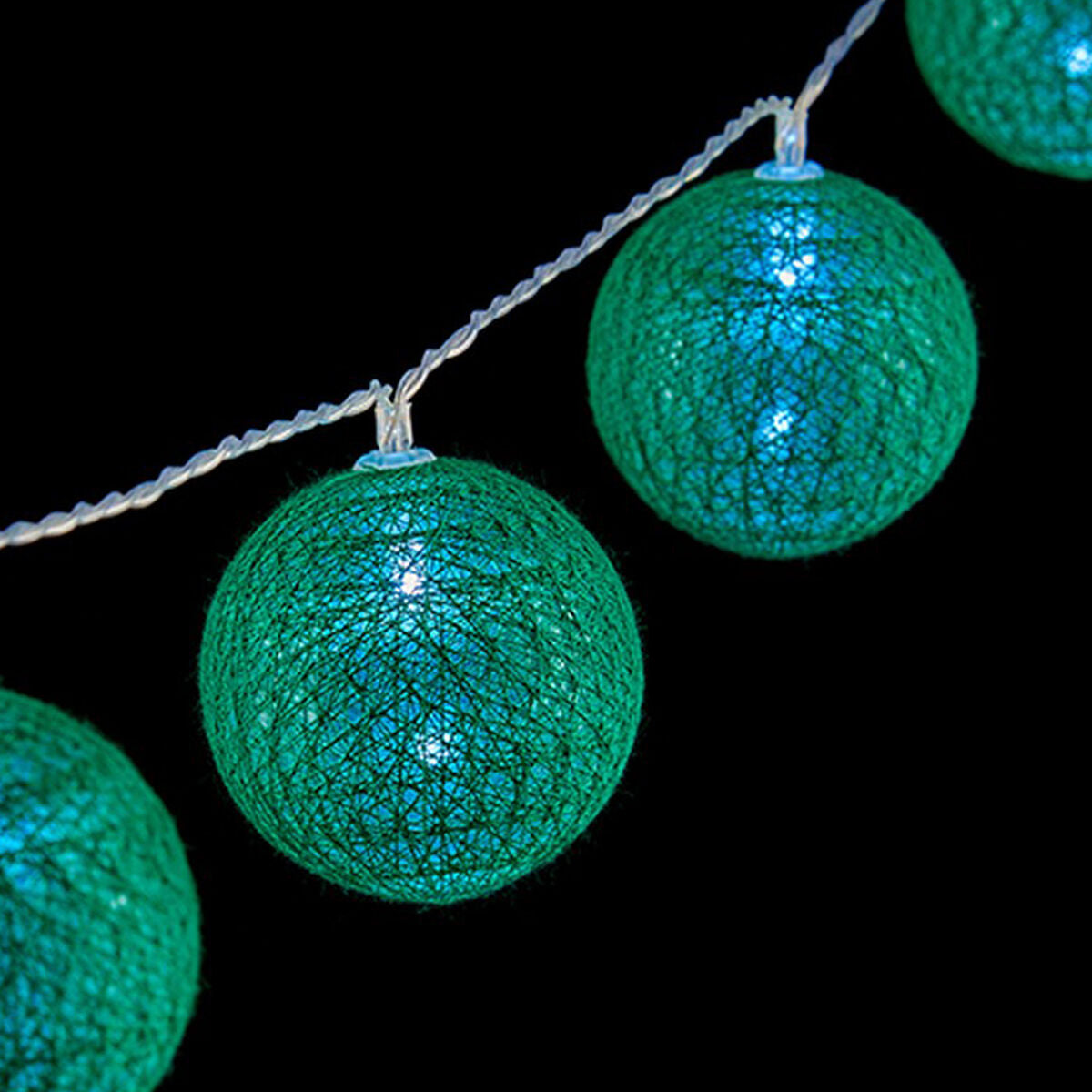 Krist+ Kranz aus LED Balls Grün 2 m Ø 5 cm – Produktansicht 1
