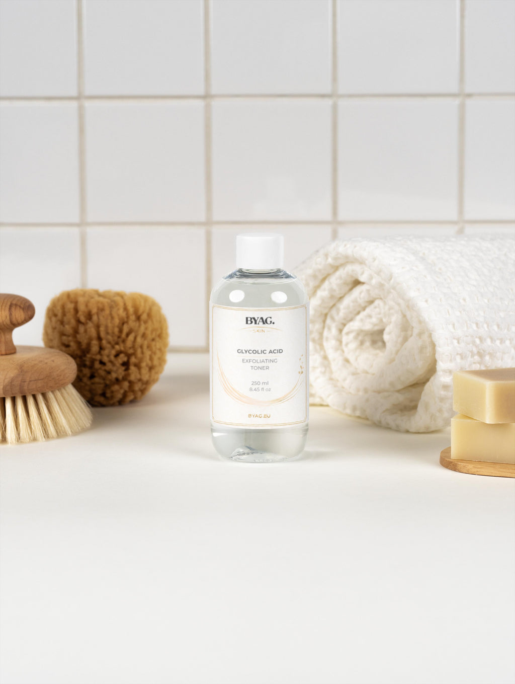 BYAG. Peeling-Toner mit Glykolsäure – Produktansicht 4