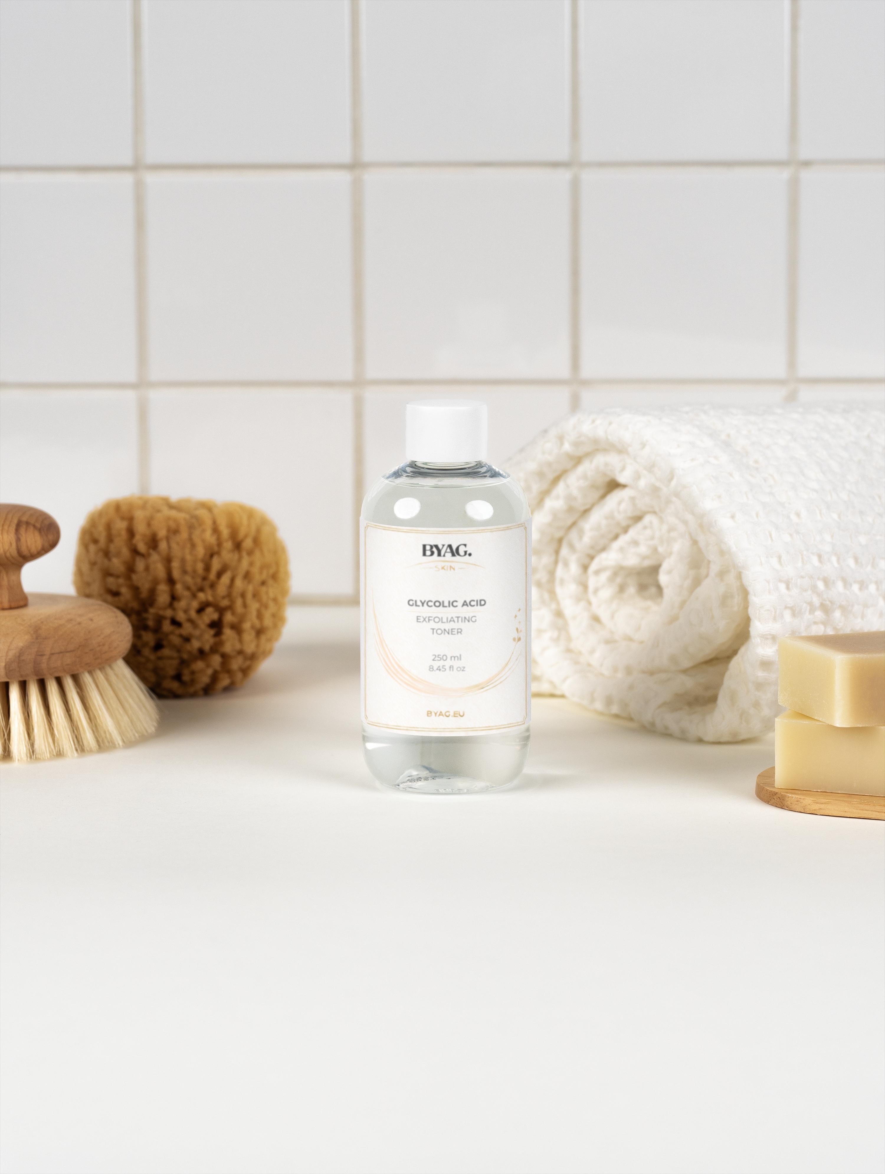 BYAG. Peeling-Toner mit Glykolsäure – Produktansicht 4