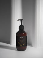 BYAG. Herren Seidiges Körperserum – Woody Bernstein & Leather – Produktansicht 4