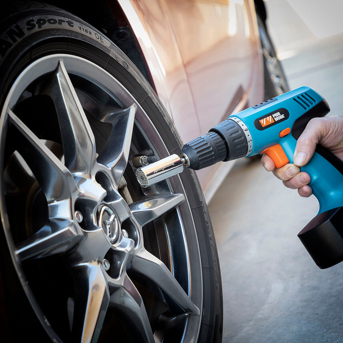 InnovaGoods Universal Socket Wrench mit Zubehör Uniscrew – Produktansicht 6
