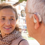 InnovaGoods BTE Hearing Amplifier mit Zubehör Welzy – Produktansicht 2
