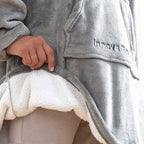 InnovaGoods Oversized Sweatshirt Blanket mit Fleece Lining Swug – Produktansicht 3