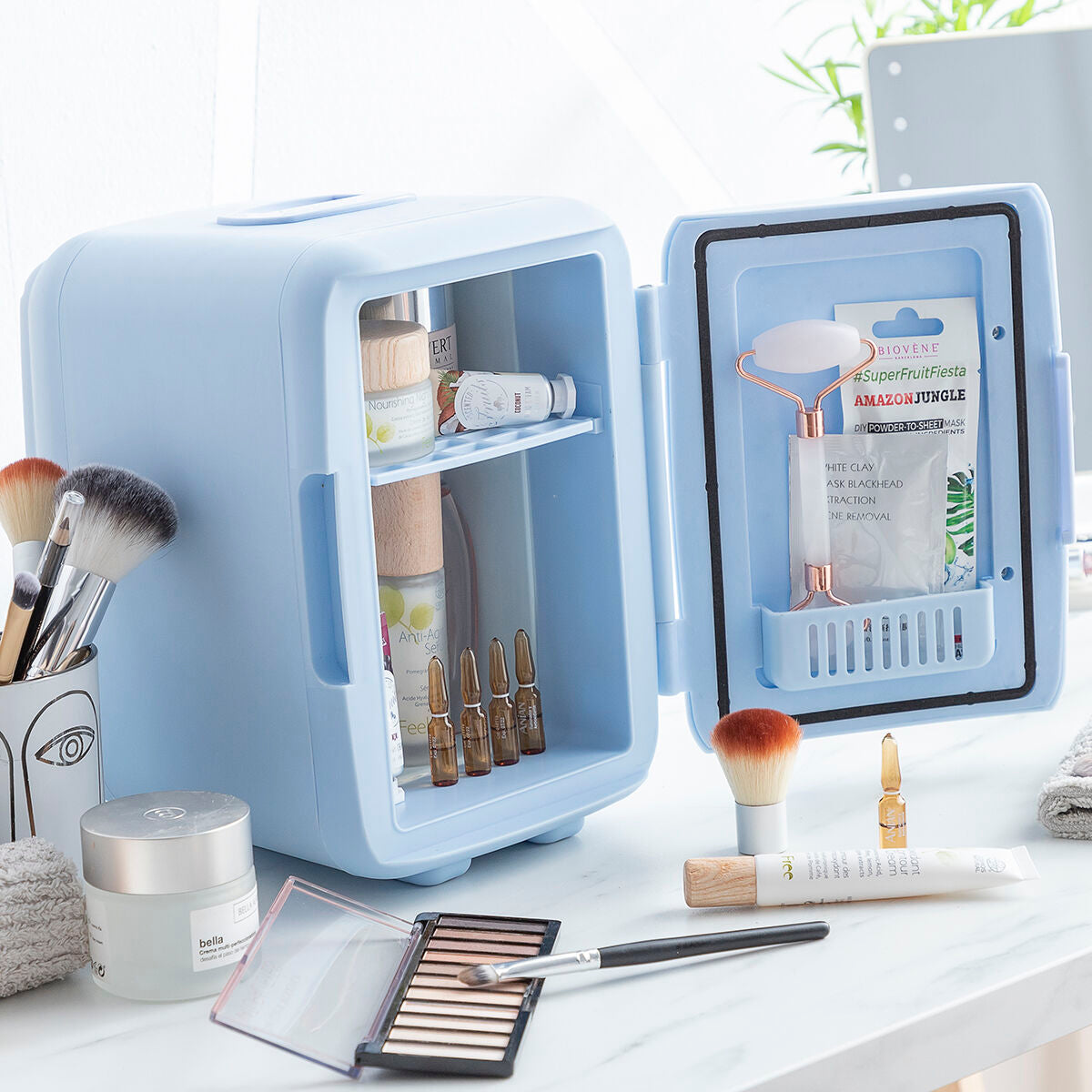 InnovaGoods Mini Cosmetics Fridge Frecos – Produktansicht 6