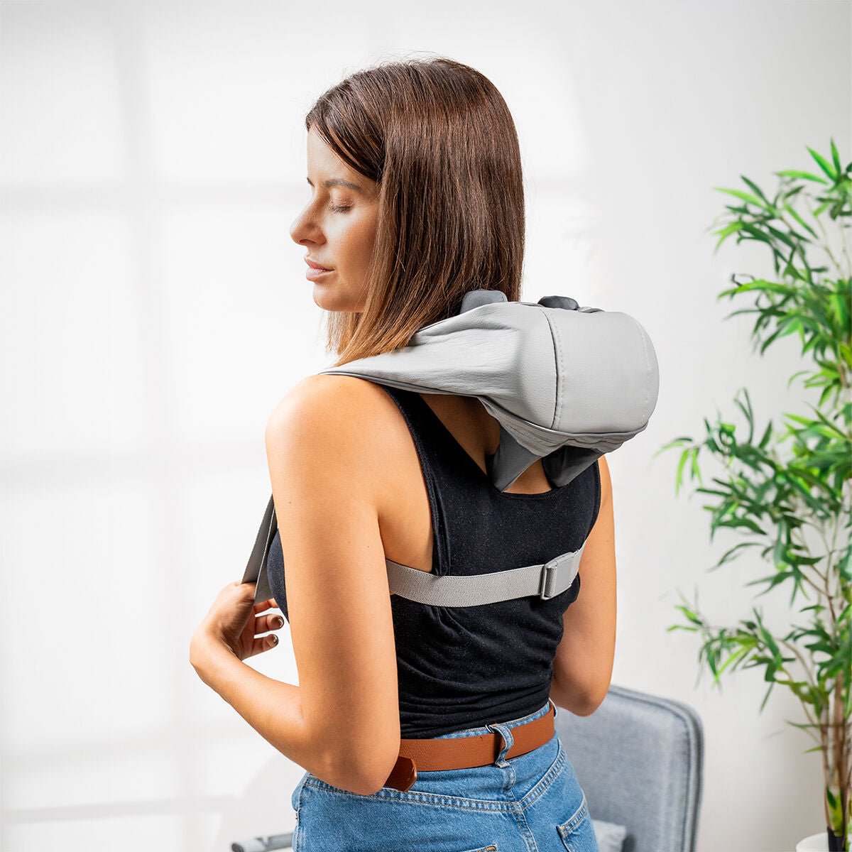InnovaGoods Wiederaufladbar 6D Neck & Back Massagegerät Silax – Produktbild 1