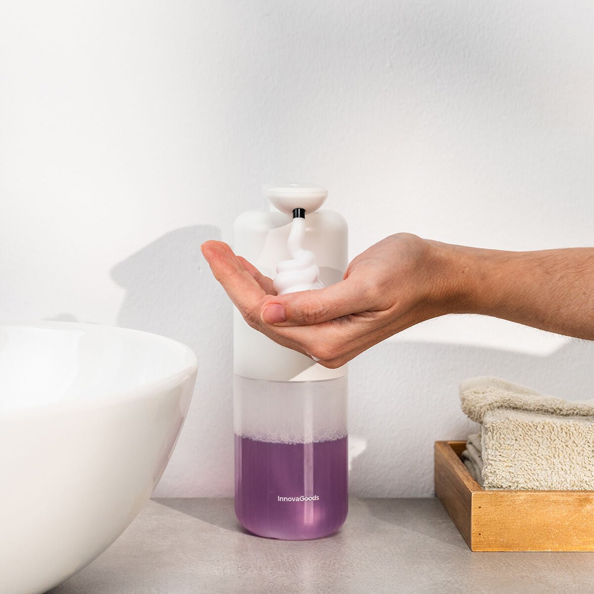 InnovaGoods Wiederaufladbar Automatischer Schaumseifenspender Bitefom – Produktbild 1